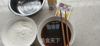 红糖开花馒头的做法步骤：1