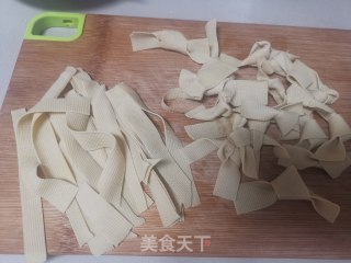 千张煮粉条的做法步骤：1