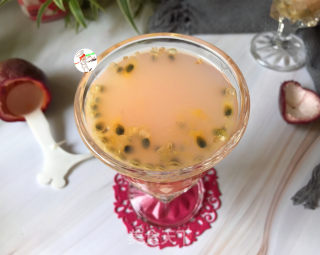 百香果草莓牛奶饮的做法步骤：7