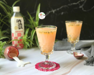 百香果草莓牛奶饮的做法步骤：8