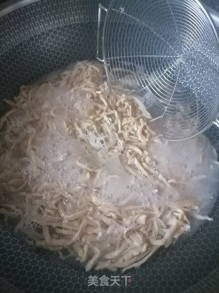素炒笋尖的做法步骤：3