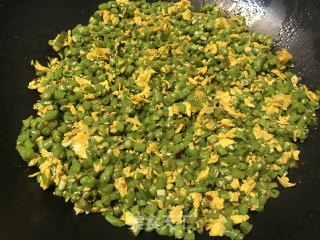 豇豆鸡蛋水饺的做法步骤：3