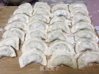 豇豆鸡蛋水饺的做法步骤：6