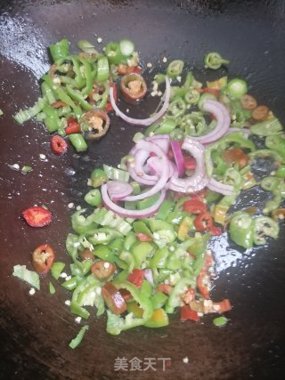 小炒牛肉的做法步骤：4