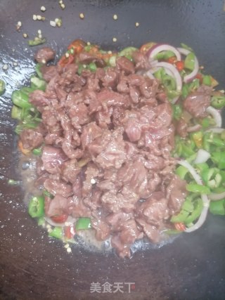 小炒牛肉的做法步骤：5