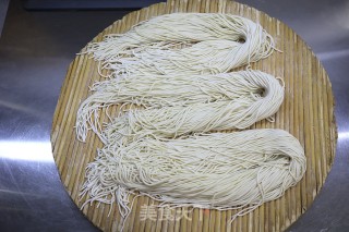 鸡蛋青椒炒面的做法步骤：4
