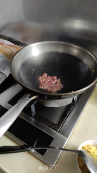 香肠鸡蛋炒饭的做法步骤：8