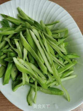 刀豆炒肉丝的做法步骤：3