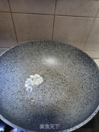 猪肉焖腐竹的做法步骤：4