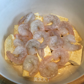 虾仁粉丝煲豆腐的做法步骤：7