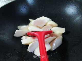臭豆腐烧茭白的做法步骤：6