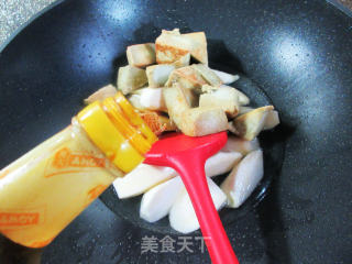 臭豆腐烧茭白的做法步骤：8