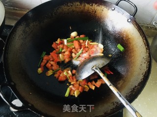 番茄炖鲫鱼的做法步骤：4