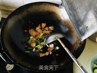 青瓜炒肉片的做法步骤：5
