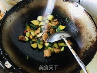 青瓜炒肉片的做法步骤：7
