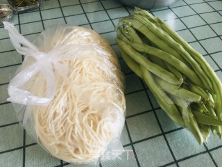 豆角焖面的做法步骤：1