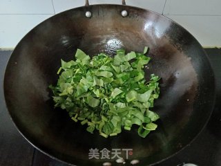 青椒碎炒空心菜的做法步骤：5