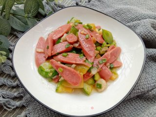 嫩南瓜炒火腿肠的做法步骤：8