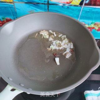 卤肉炖豆角的做法步骤：3