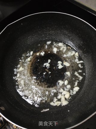 ????简单开胃小菜????油豆腐焖娃娃菜的做法步骤：2