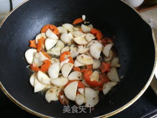 杏鲍菇黄瓜炒肉片的做法步骤：5