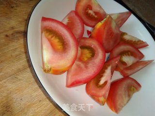 番茄炒蛋或是蛋炒番茄的做法步骤：1