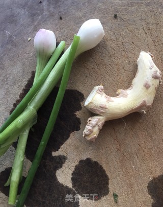 山豆角焖瘦肉的做法步骤：4