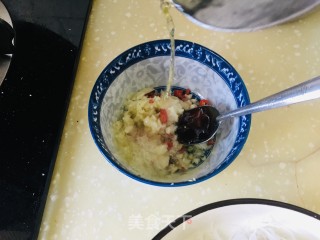 懒人版蒜蓉粉丝蒸扇贝的做法步骤：7