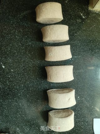 黑全麦馒头的做法步骤：6