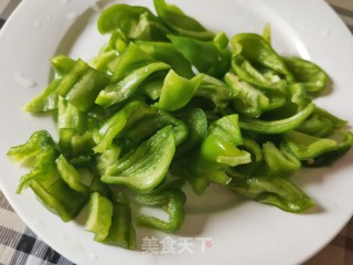 辣椒黄瓜炒青虾的做法步骤：4