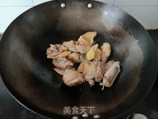 红枣鸡汤的做法步骤：2