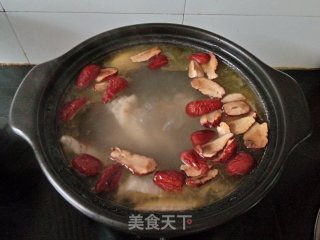 红枣鸡汤的做法步骤：4
