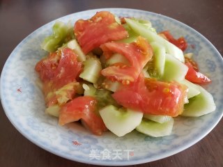 黄瓜拌西红柿的做法步骤：4
