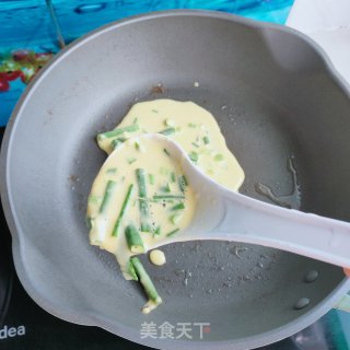 香葱海苔鸡蛋饼的做法步骤：4