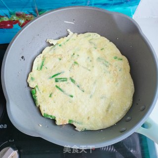 香葱海苔鸡蛋饼的做法步骤：5