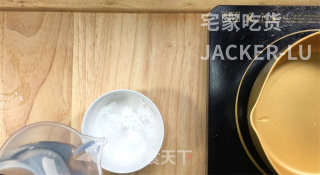 盐水老冰棍，童年的味道，卖冰棍啦，不好吃不要钱！的做法步骤：1