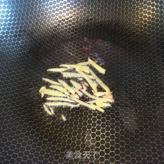 番茄金针菇龙利鱼汤的做法步骤：3