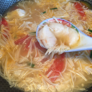番茄金针菇龙利鱼汤的做法步骤：9