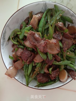 青椒回锅肉的做法步骤：7