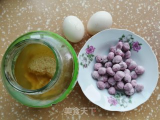 紫薯芋圆酒酿鸡蛋的做法步骤：1