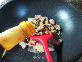 淡菜干炒猪肉的做法步骤：6