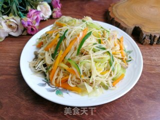包菜黄瓜炒米面的做法步骤：9