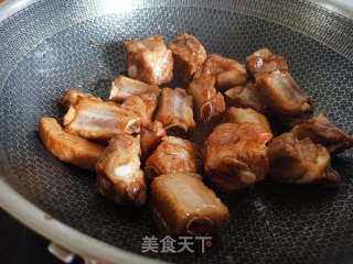 排骨炖豆角的做法步骤：3
