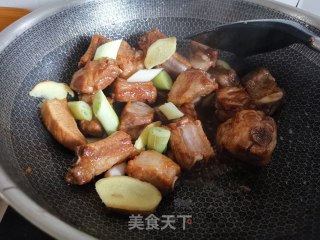 排骨炖豆角的做法步骤：4