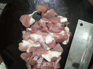 猪肉末酿豆泡和酿辣椒的做法步骤：2