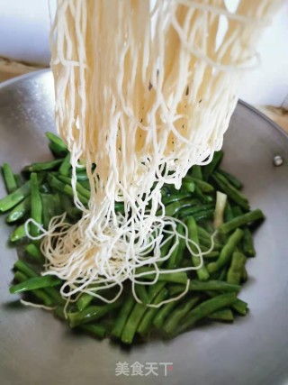 肉丝豆角焖面的做法步骤：8