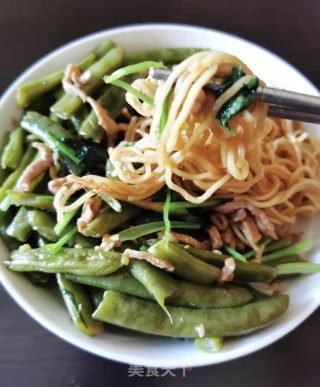 肉丝豆角焖面的做法步骤：11