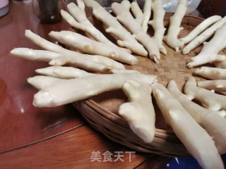 腌子姜的做法步骤：1