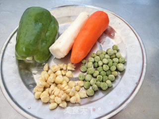 牛肉泡馍的做法步骤：1