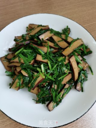 韭菜炒香干的做法步骤：8